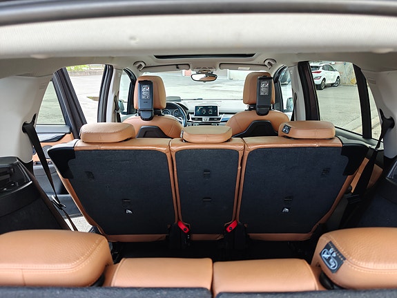 BMW 220d 9 of 26