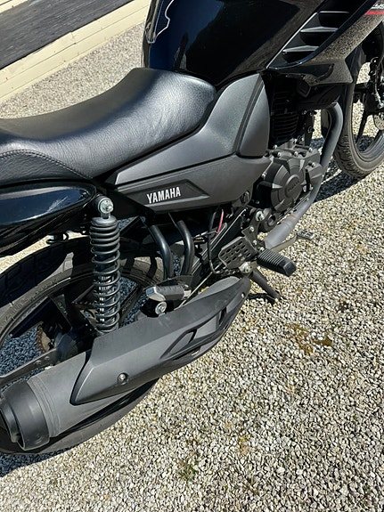 Yamaha YS 125 5 of 5