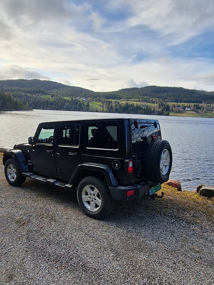 Jeep Wrangler 19 of 30