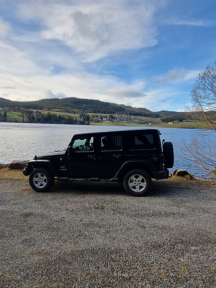 Jeep Wrangler 18 of 30