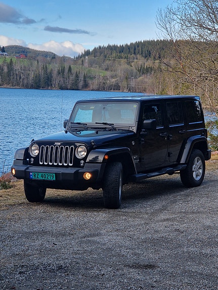 Jeep Wrangler 14 of 30