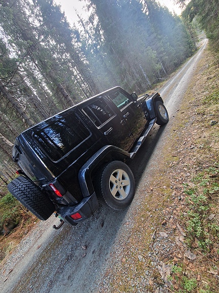 Jeep Wrangler 4 of 30