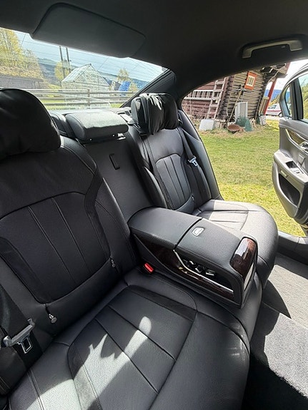 BMW 730d 11 of 16