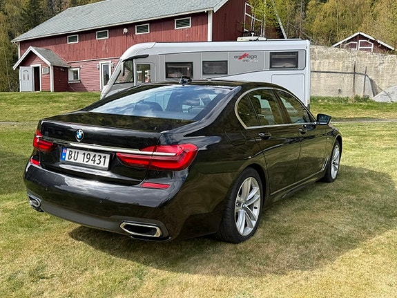 BMW 730d 3 of 16