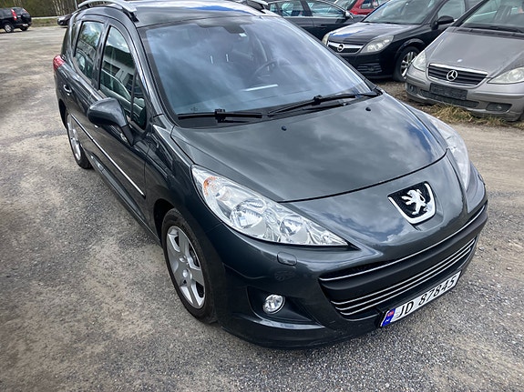 Peugeot 207 2 of 5