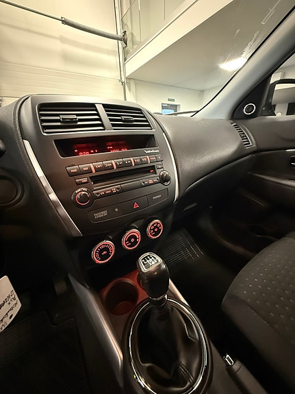 Mitsubishi ASX 10 of 17