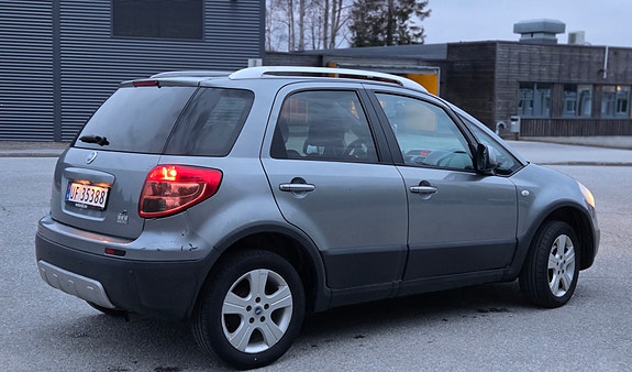 Fiat Sedici 3 of 5