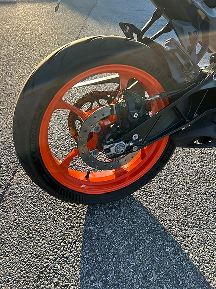 KTM 390 Duke 4 of 5