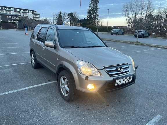 Honda CR-V 4 of 28