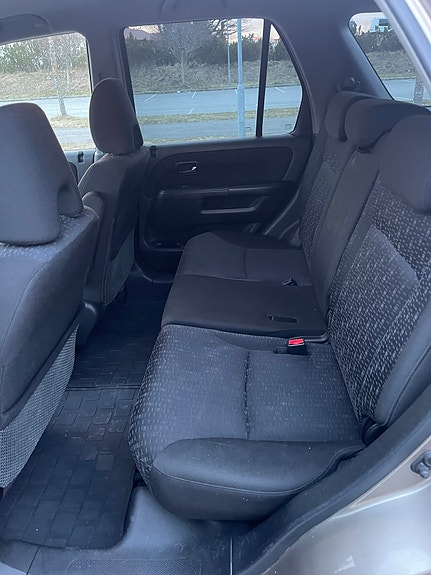 Honda CR-V 16 of 28