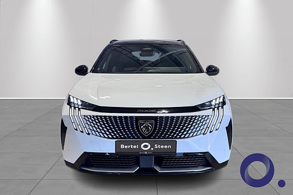 Peugeot e-5008 4 of 5