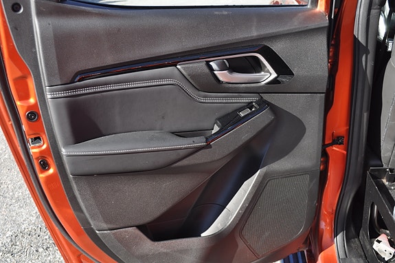 Isuzu D-max 10 of 16