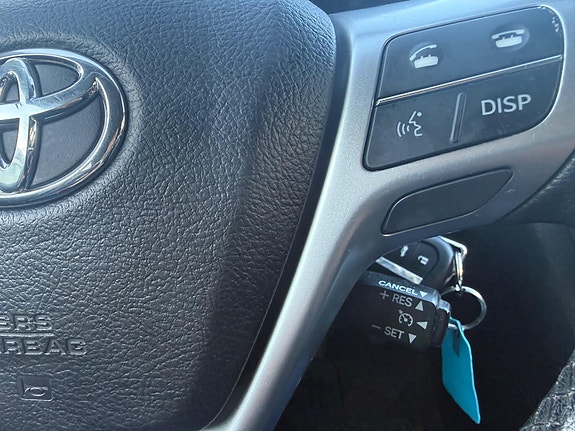 Toyota Avensis 18 of 18