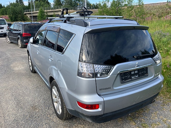 Mitsubishi Outlander 4 of 5
