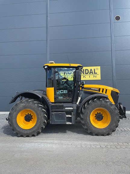 JCB Fastrac 4220 -4 WD