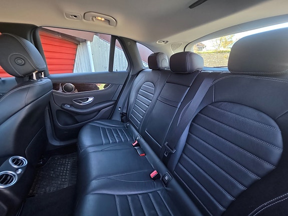 Mercedes-Benz GLC350 e 13 of 20