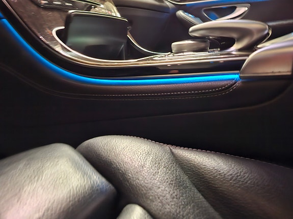 Mercedes-Benz GLC350 e 16 of 20