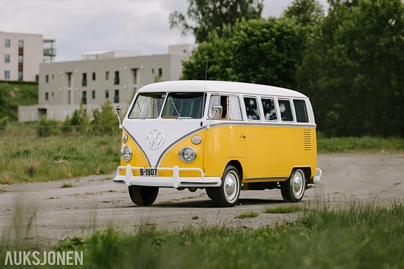 Volkswagen Transporter 2 of 5