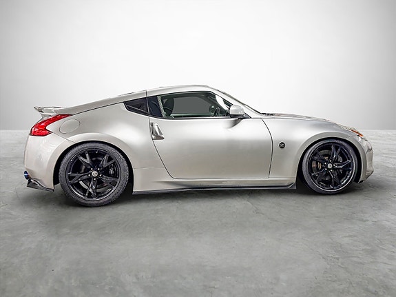 Nissan 370z 8 of 30