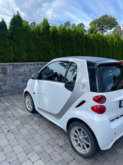 Smart Fortwo 2 of 5
