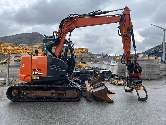 Hitachi ZX85US-6 5 of 5