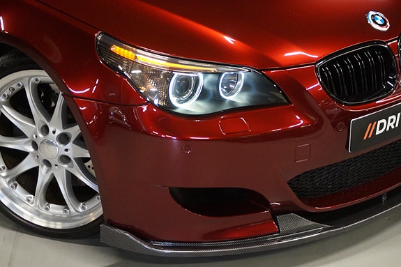 BMW M5 3 of 5