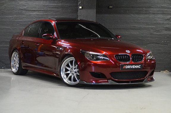 BMW M5 2 of 5