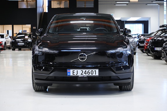 Volvo EX30 3 of 5