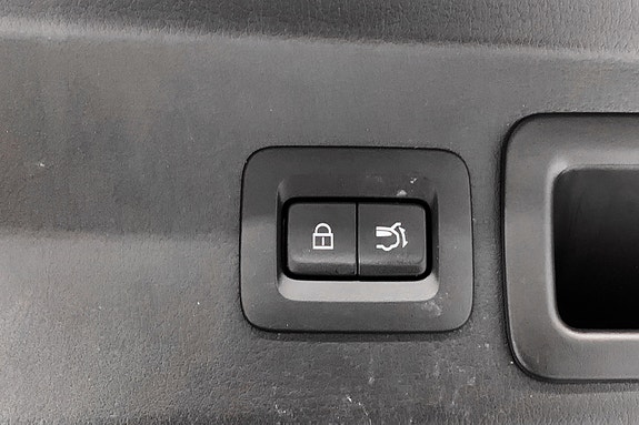 Mazda CX-30 13 of 13