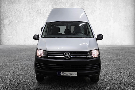 Volkswagen Kombi 3 of 5