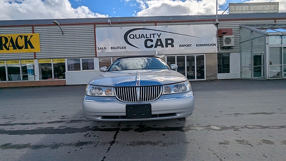 Lincoln Town Car