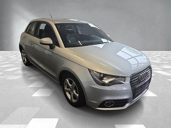 Audi A1 2 of 5