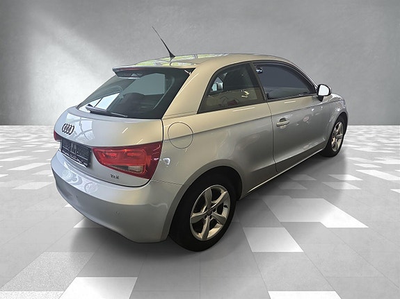Audi A1 3 of 5
