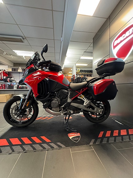 Ducati Multistrada V4 S Full 4 of 5