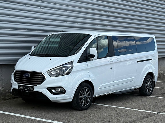 Ford Tourneo Custom 5 of 5