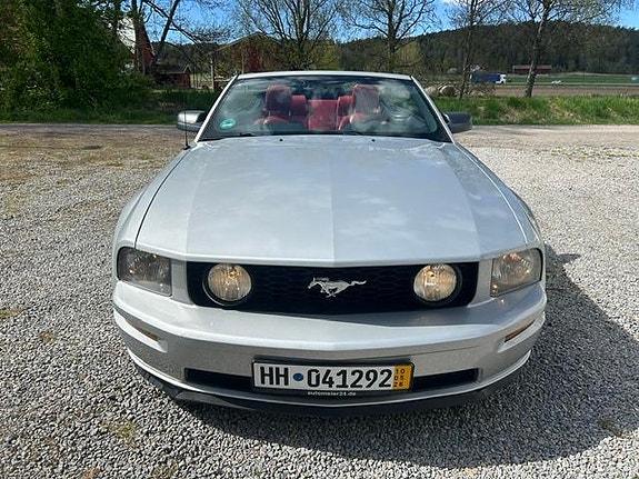 Ford Mustang 12 of 22