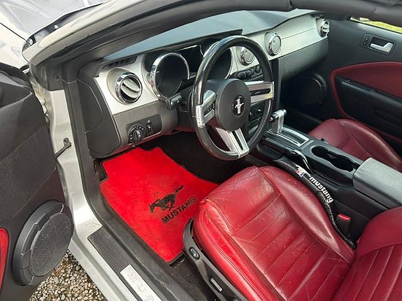 Ford Mustang 15 of 22