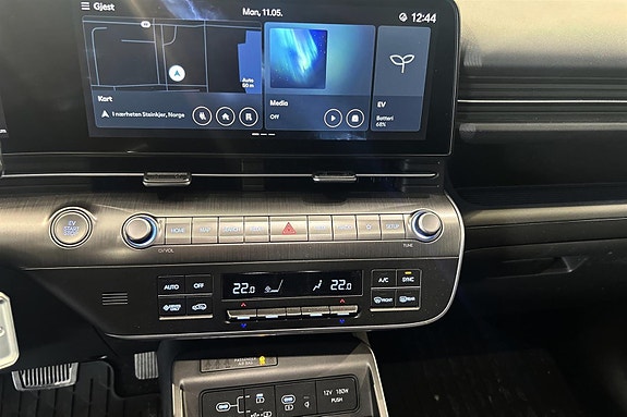 Hyundai Kona 11 of 15