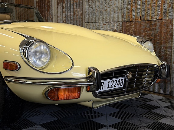 Jaguar E-TYPE 19 of 30