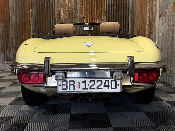 Jaguar E-TYPE 28 of 30