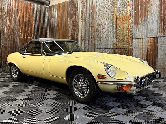 Jaguar E-TYPE 8 of 30