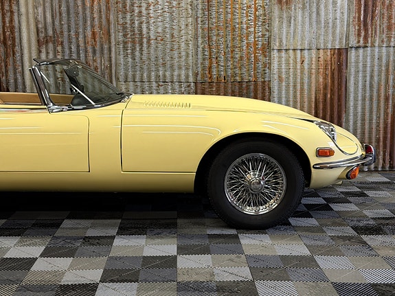 Jaguar E-TYPE 13 of 30