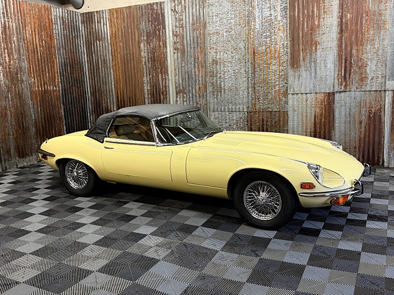 Jaguar E-TYPE 9 of 30