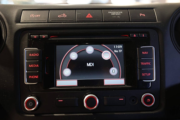 Volkswagen Amarok 16 of 23