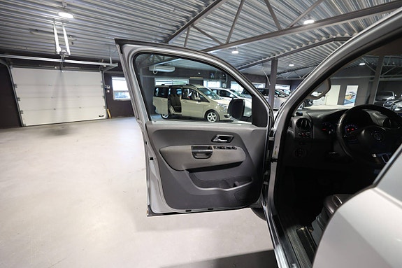 Volkswagen Amarok 8 of 23