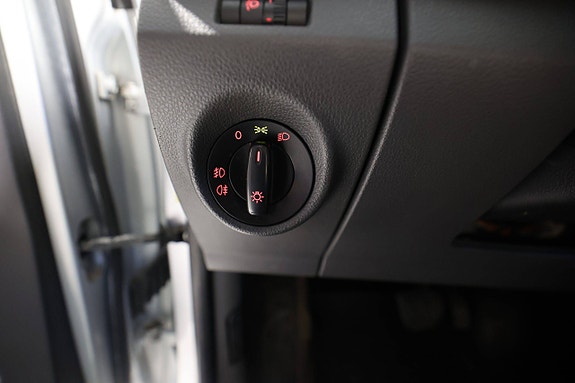 Volkswagen Amarok 10 of 23