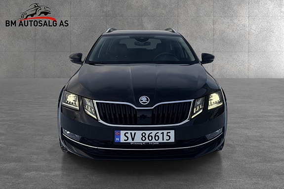 Skoda Octavia 2 of 5