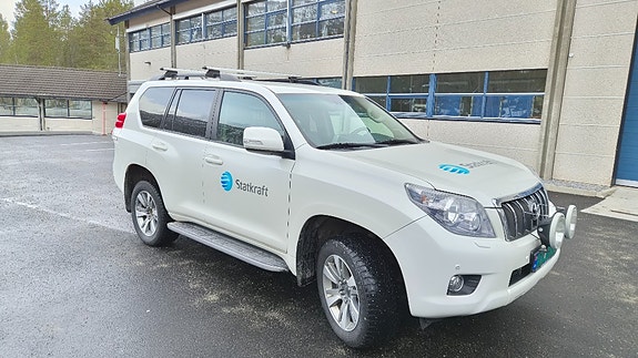 Toyota Land Cruiser 4 of 5