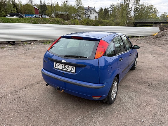 Ford Focus 5 of 5