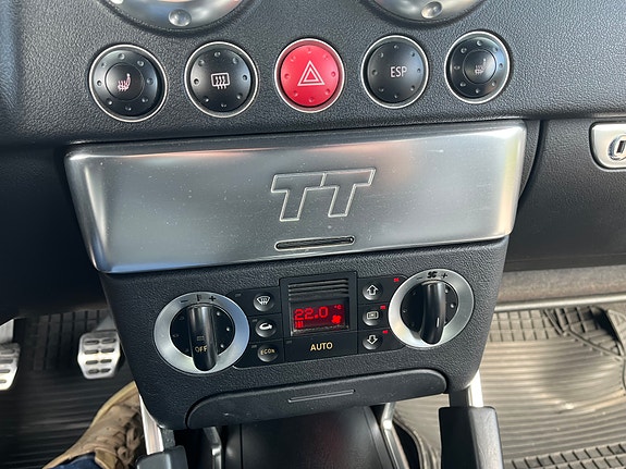 Audi TT 17 of 22